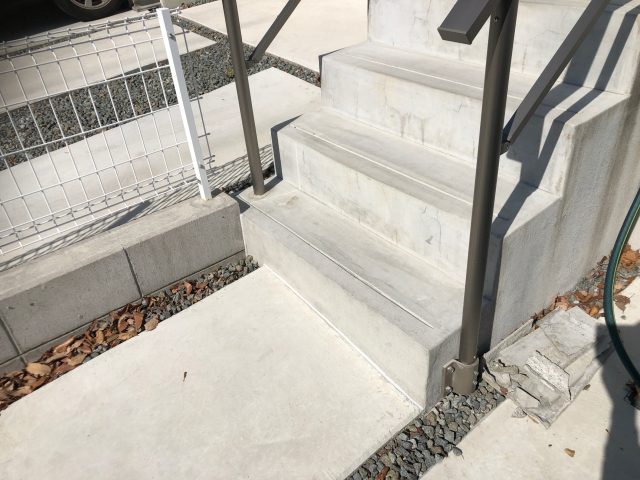コンクリート階段のひび割れ・クラックの補修後